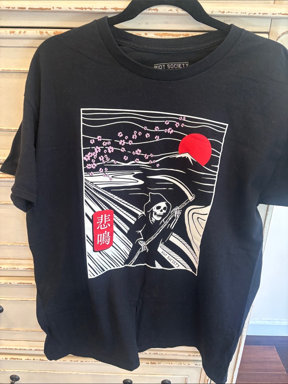 riot society Black Graphic Short-Sleeve Tee with Red Sun Accent